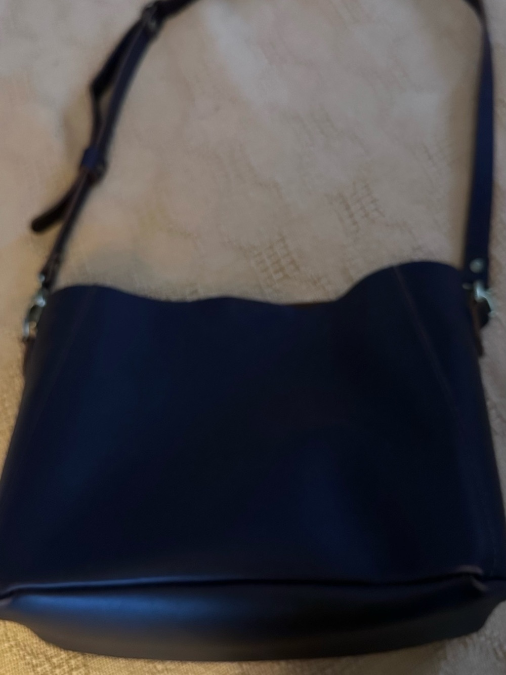 Portland Leather Dark Brown Messenger Crossbody Bag - Picture 4 of 5